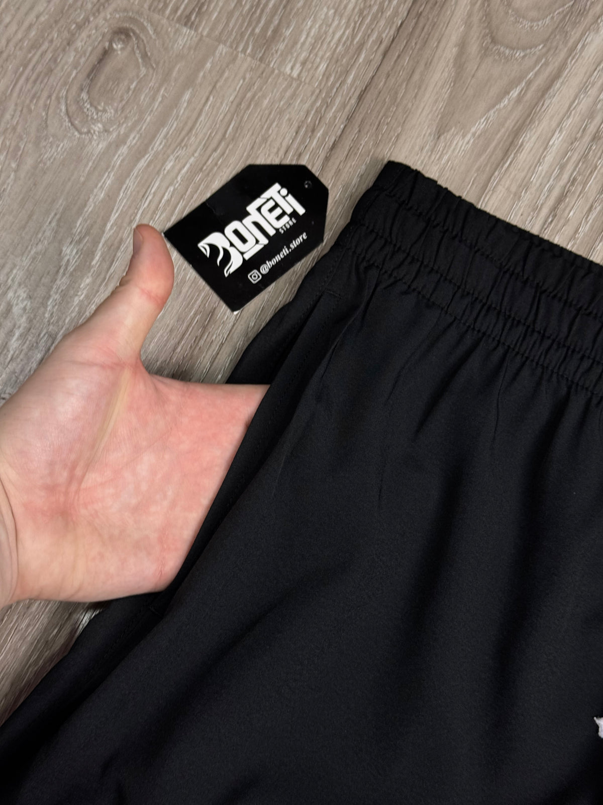 SHORTS TACTEL NK CLUB BORDADO - PRETO
