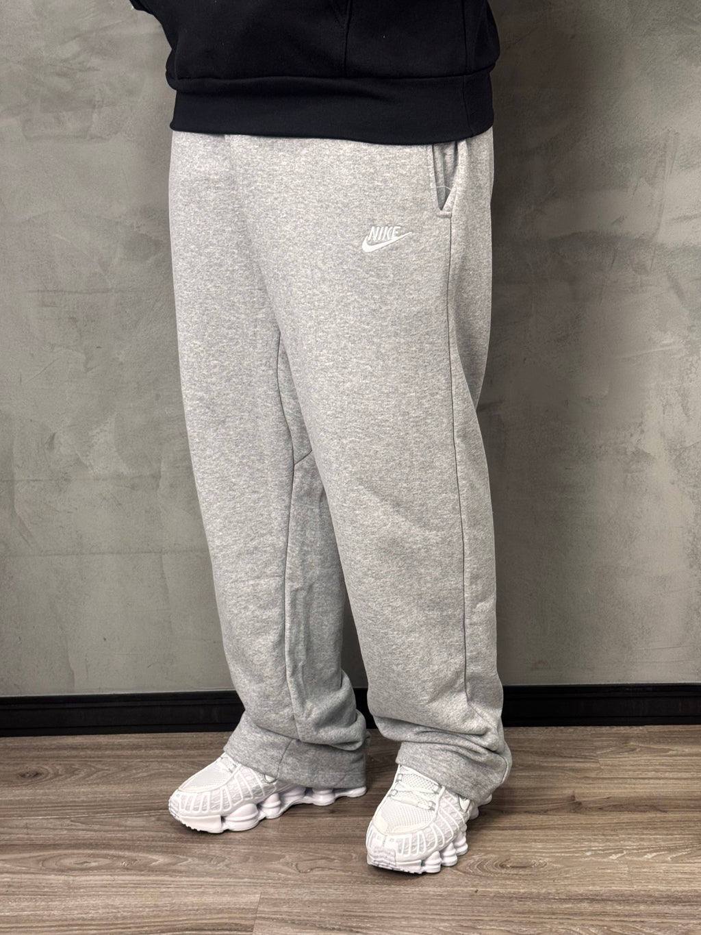 CALÇA MOLETOM NK CLUB RETA - CINZA