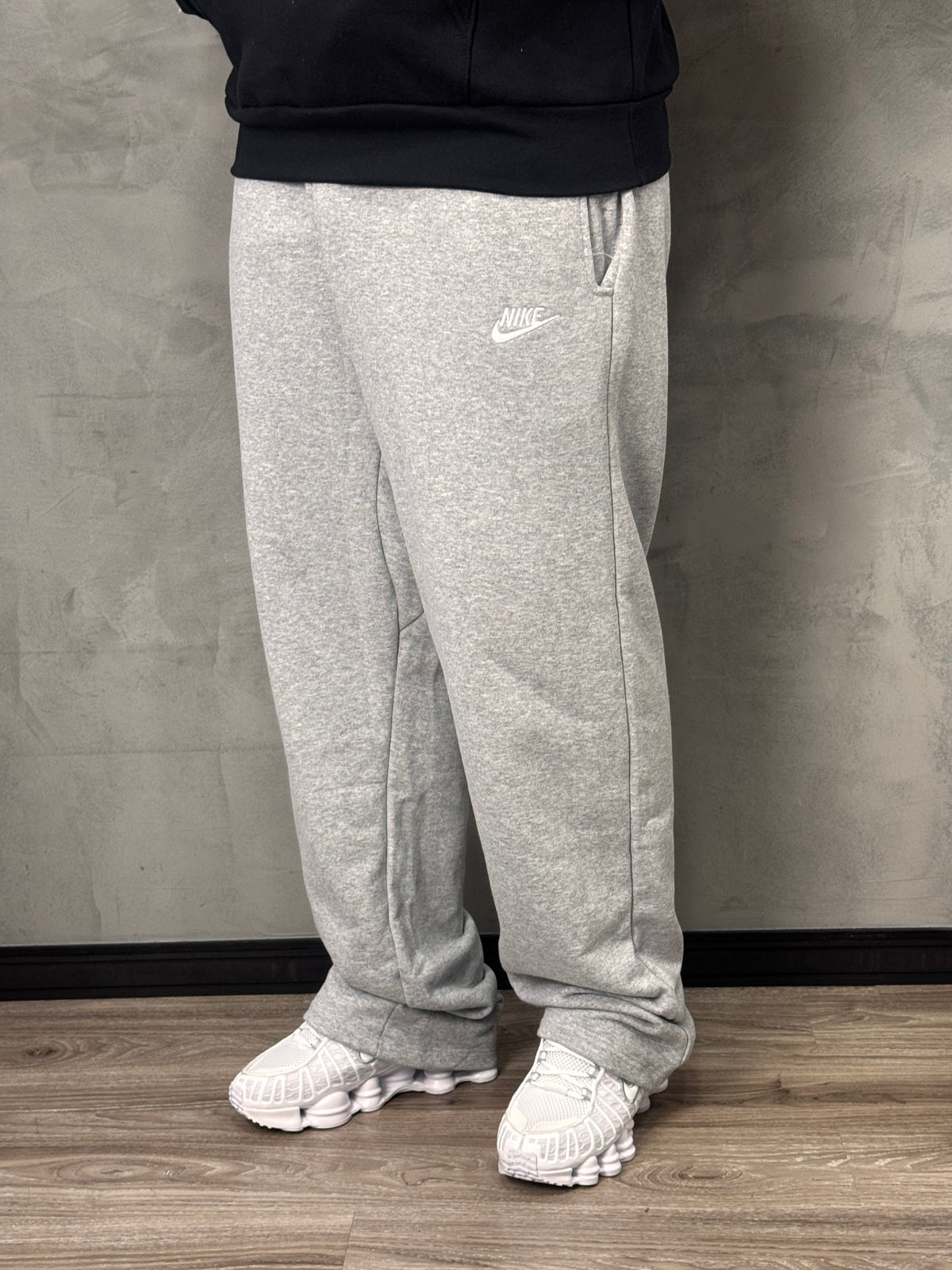 CALÇA MOLETOM NK CLUB RETA - CINZA