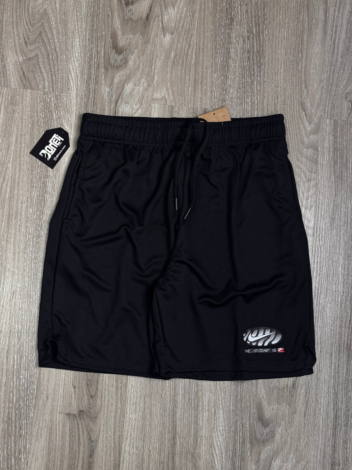 SHORTS AERODRY NK THE FUTURE IS - PRETO
