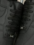 TÊNIS NK AIR FORCE 1 - BLACK SOLADO OFF