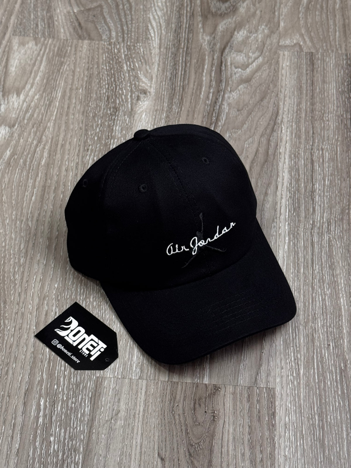 BONÉ AIR JORDAN CLUB SCRIPT - PRETO