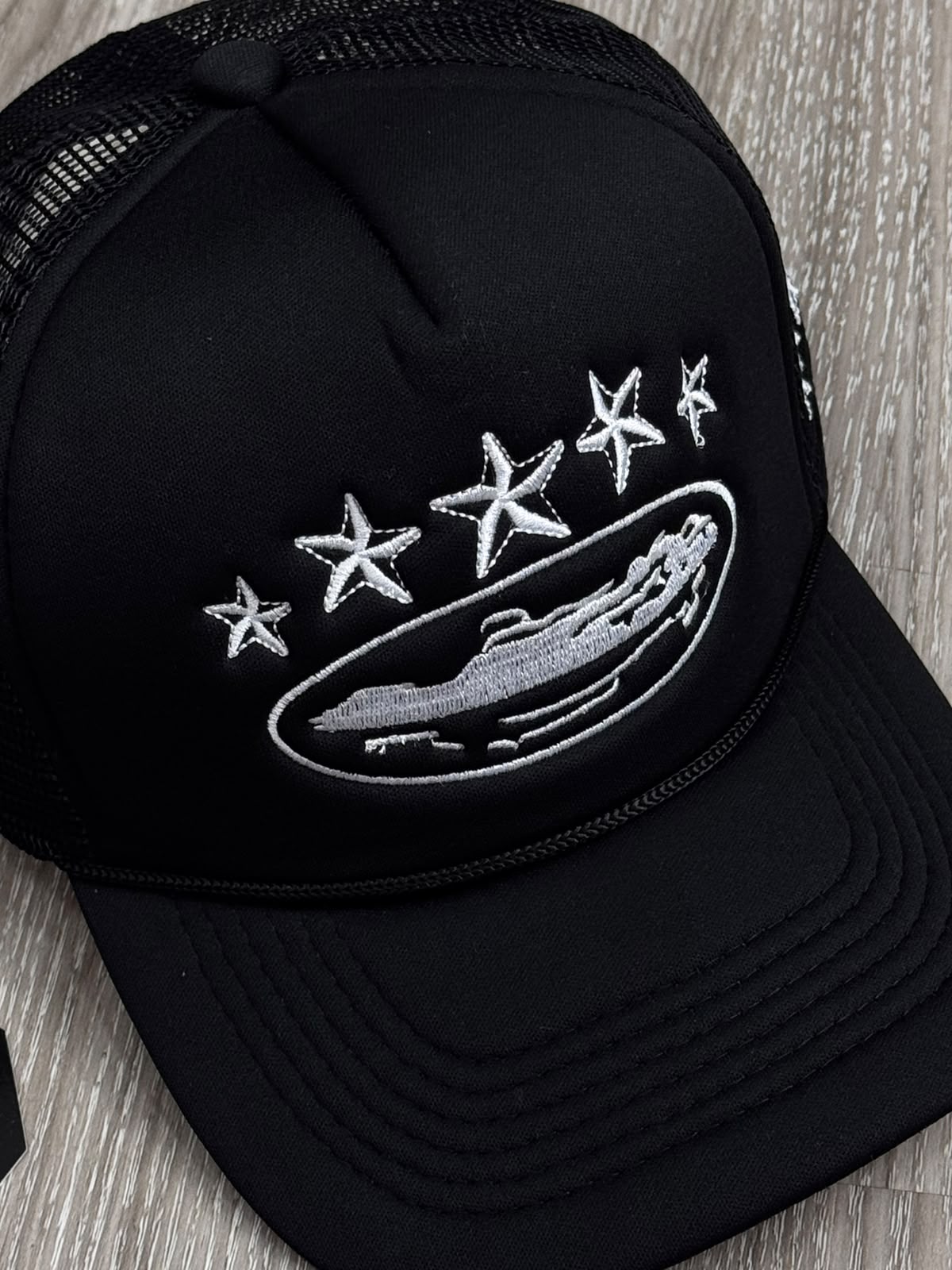 BONÉ TRUCKER CORTEIZ 5 STARS BLACK