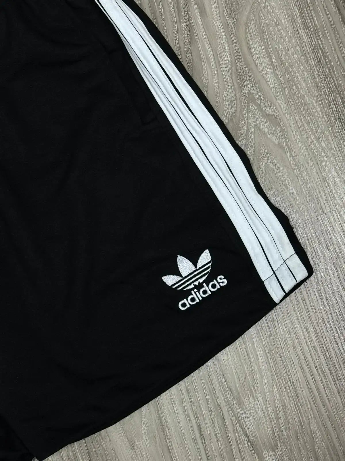 SHORTS TACTEL ADD LISTRAS - PRETO