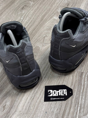 TÊNIS NK AIR MAX 95 - GREY