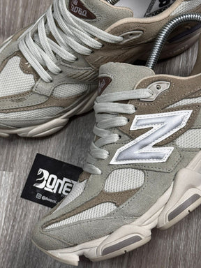 TÊNIS NB 9060 - CARAMELO