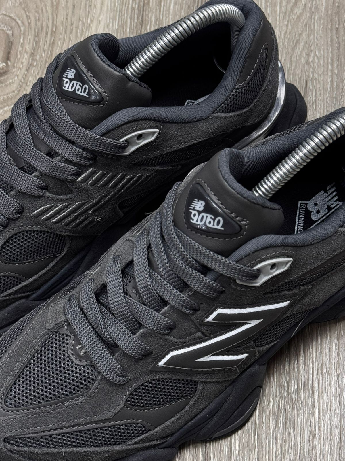 TÊNIS NB 9060 - GREY