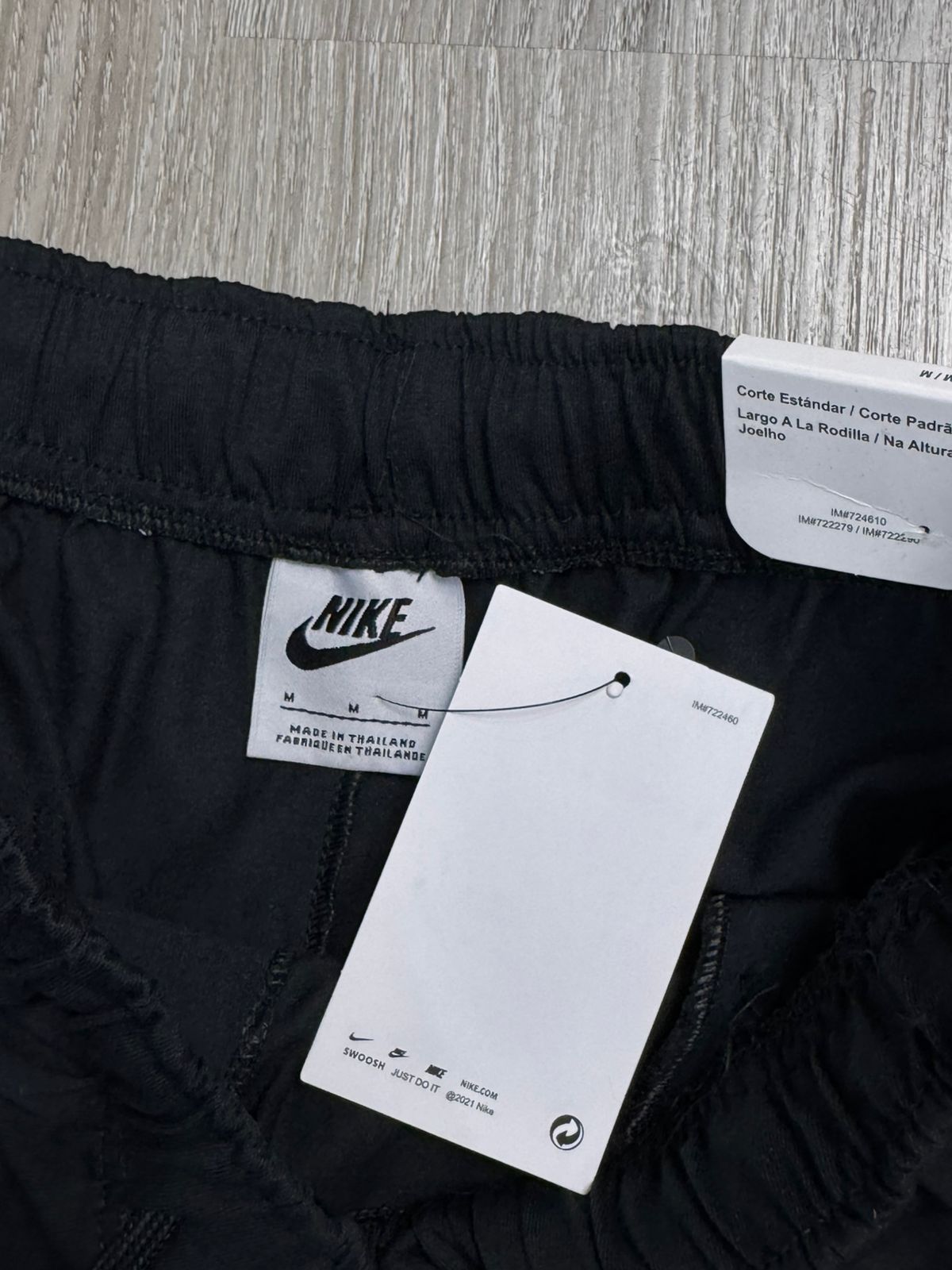 SHORTS MOLETOM NK SPORTSWEAR CLUB - PRETO