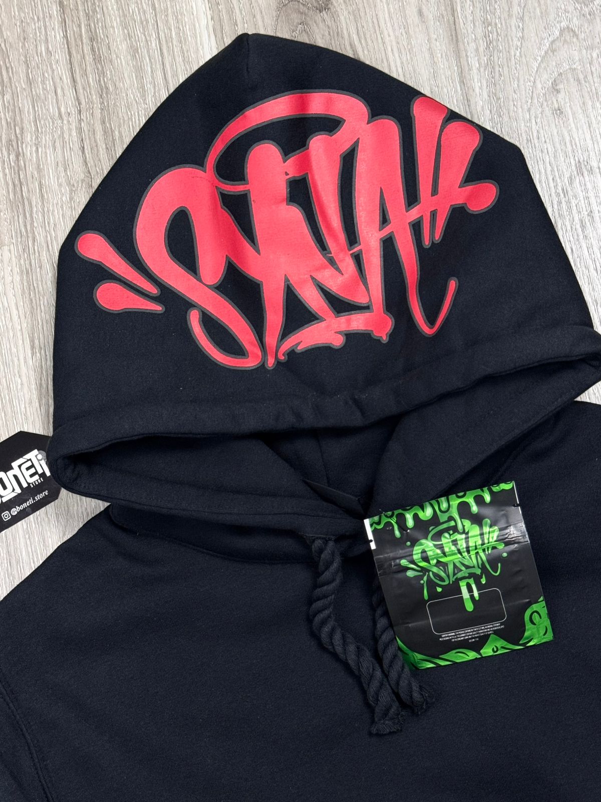 CONJUNTO SYNA WORLD WINTER MOLETOM - BLACK RED