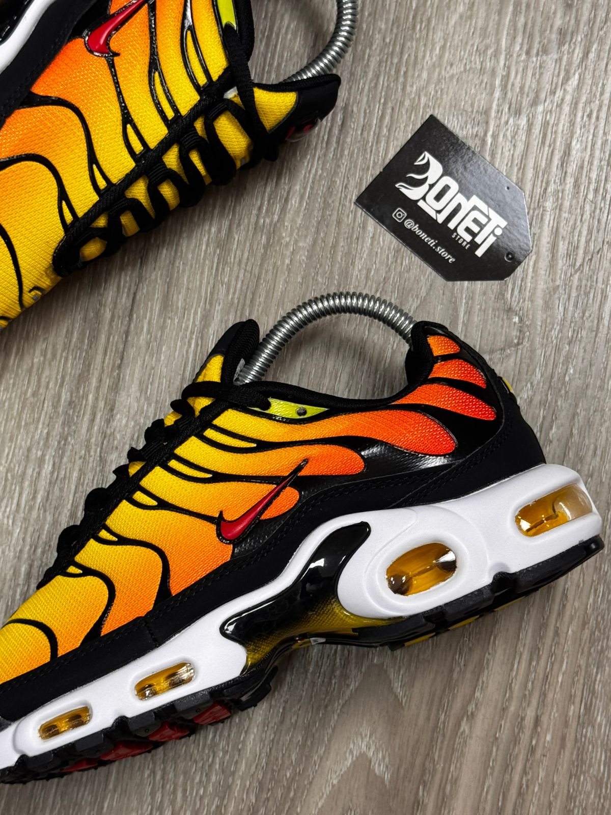 TÊNIS NK AIR MAX PLUS TN - TIGER