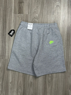 SHORTS MOLETOM NK MULTI SWOOSH - CINZA