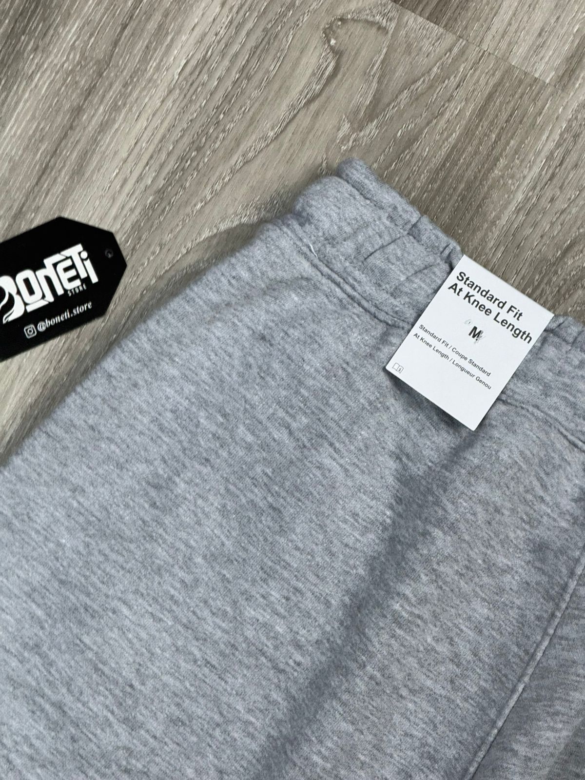 SHORTS MOLETOM NK MULTI SWOOSH - CINZA