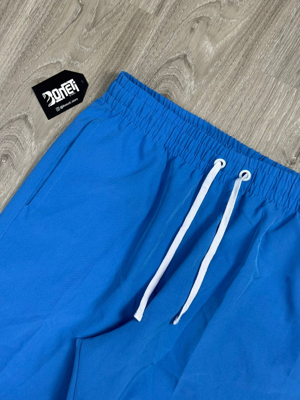 SHORTS TACTEL NK CLUB BORDADO - AZUL CLARO