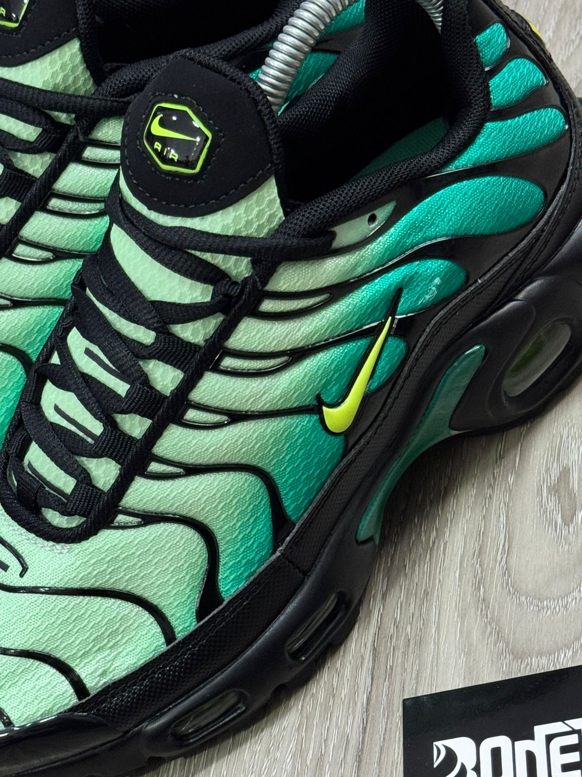 TÊNIS NK AIR MAX PLUS TN - VAPOR GREEN