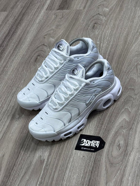 TÊNIS NK AIR MAX PLUS TN - PURE PLATINUM