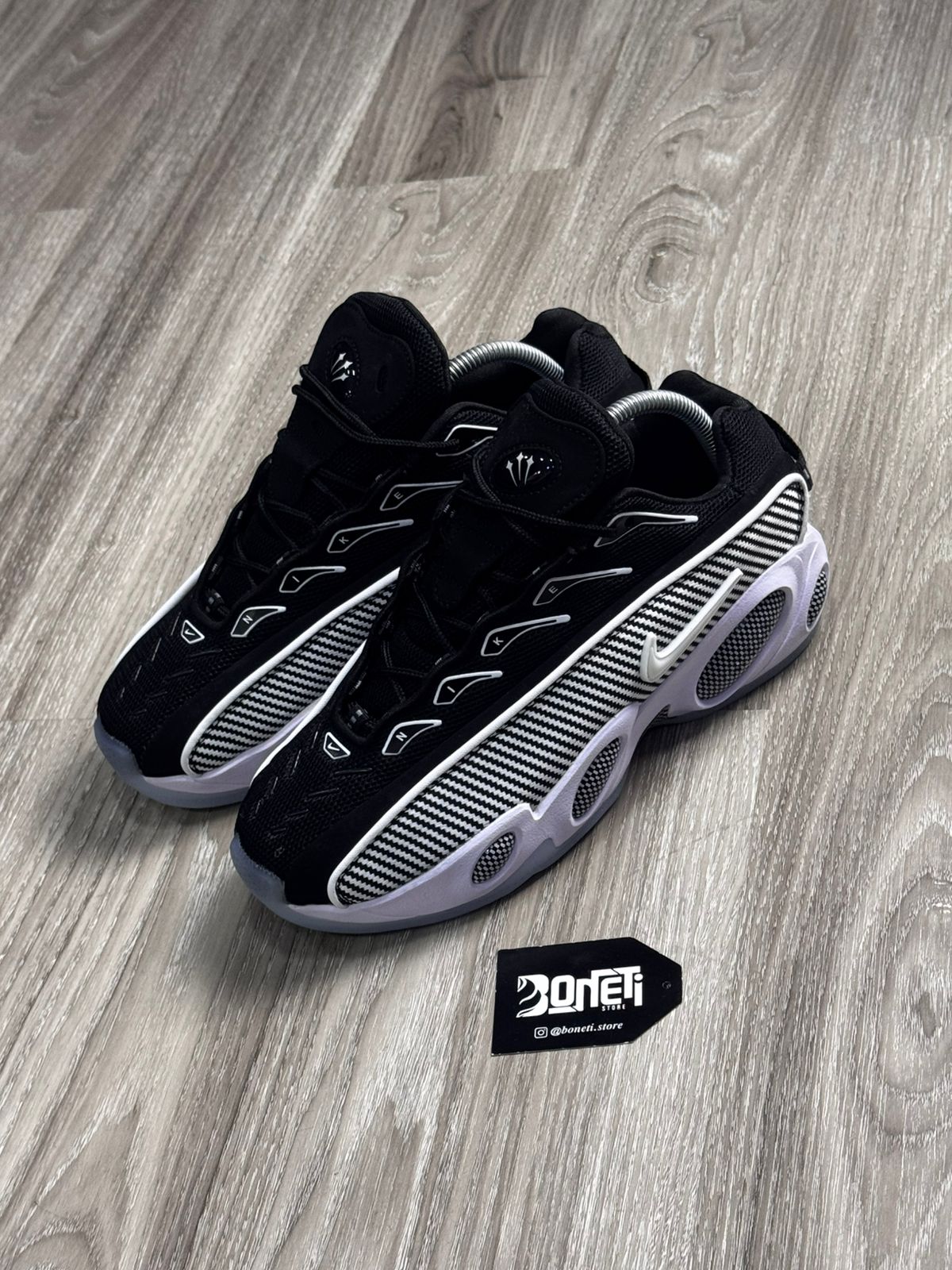 TÊNIS NK x NOCTA GLIDE BLACK WHITE