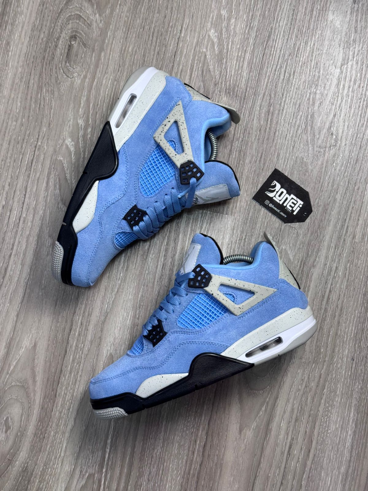 TÊNIS NK JORDAN 4 - UNIVERSITY BLUE