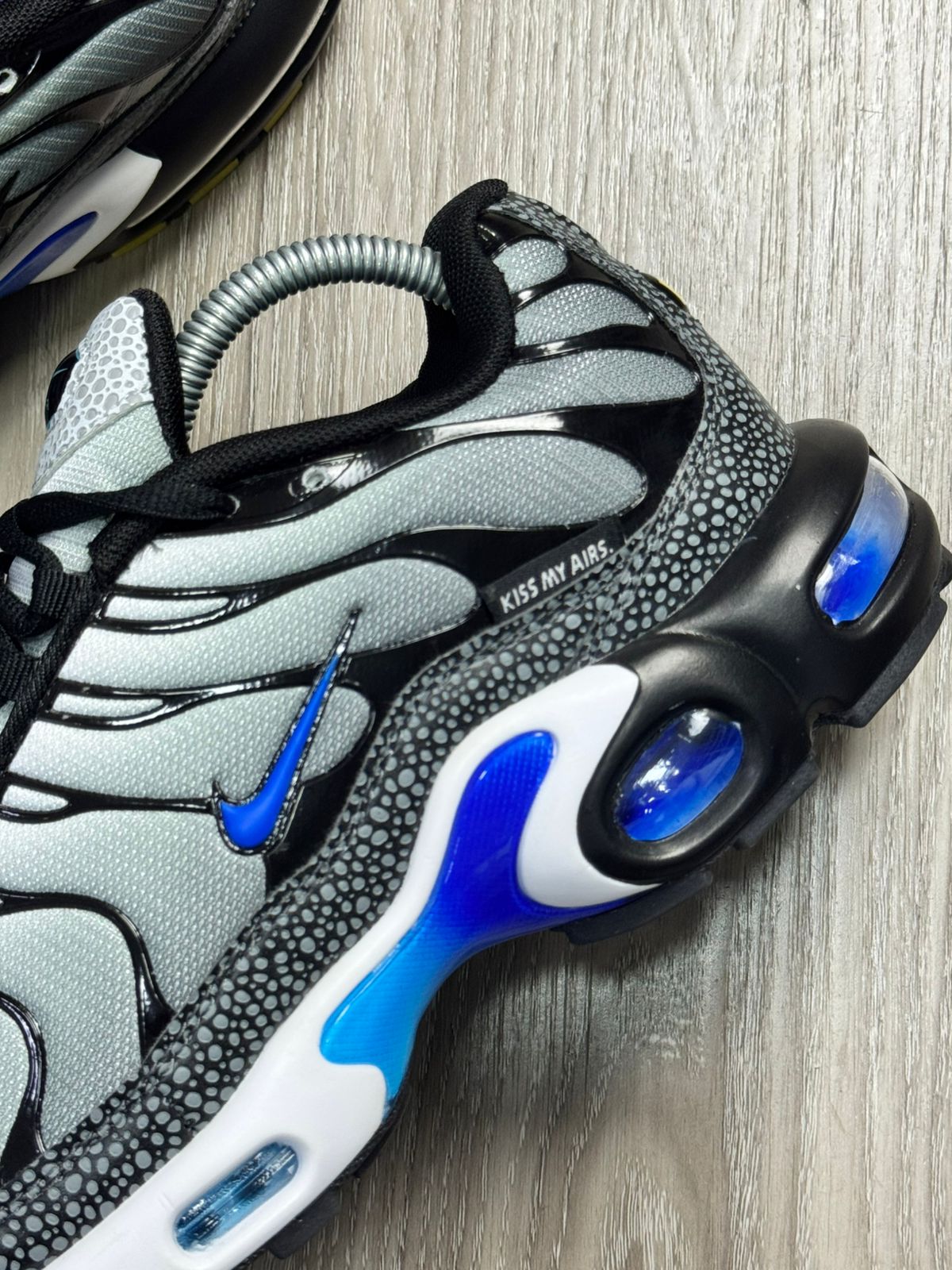 TÊNIS NK AIR MAX PLUS TN - KISS MY AIRS