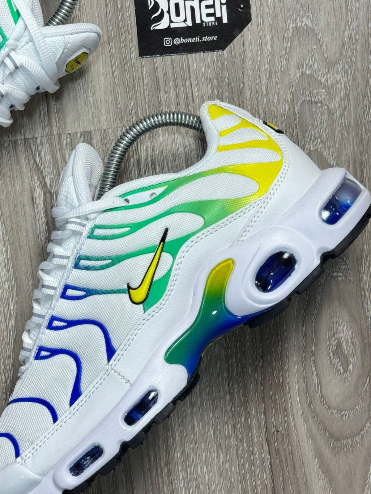 TÊNIS NK AIR MAX PLUS TN - BRASIL