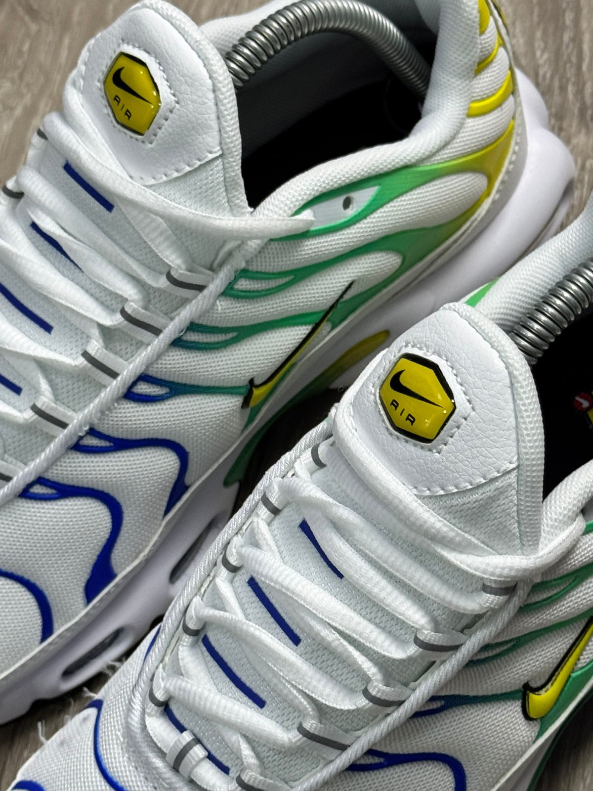TÊNIS NK AIR MAX PLUS TN - BRASIL