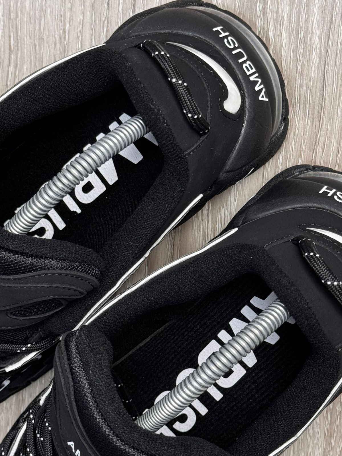 TÊNIS NK AIR MORE UPTEMPO LOW - BLACK WHITE
