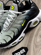 TÊNIS NK AIR MAX PLUS TN - BRIGHT CACTUS