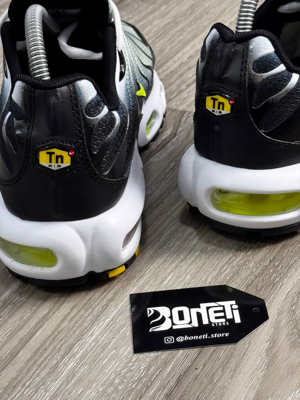 TÊNIS NK AIR MAX PLUS TN - BRIGHT CACTUS
