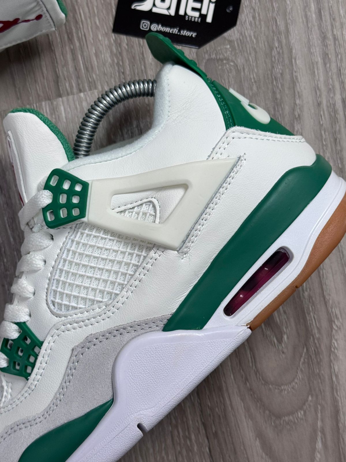 TÊNIS NK JORDAN 4 - PINE GREEN