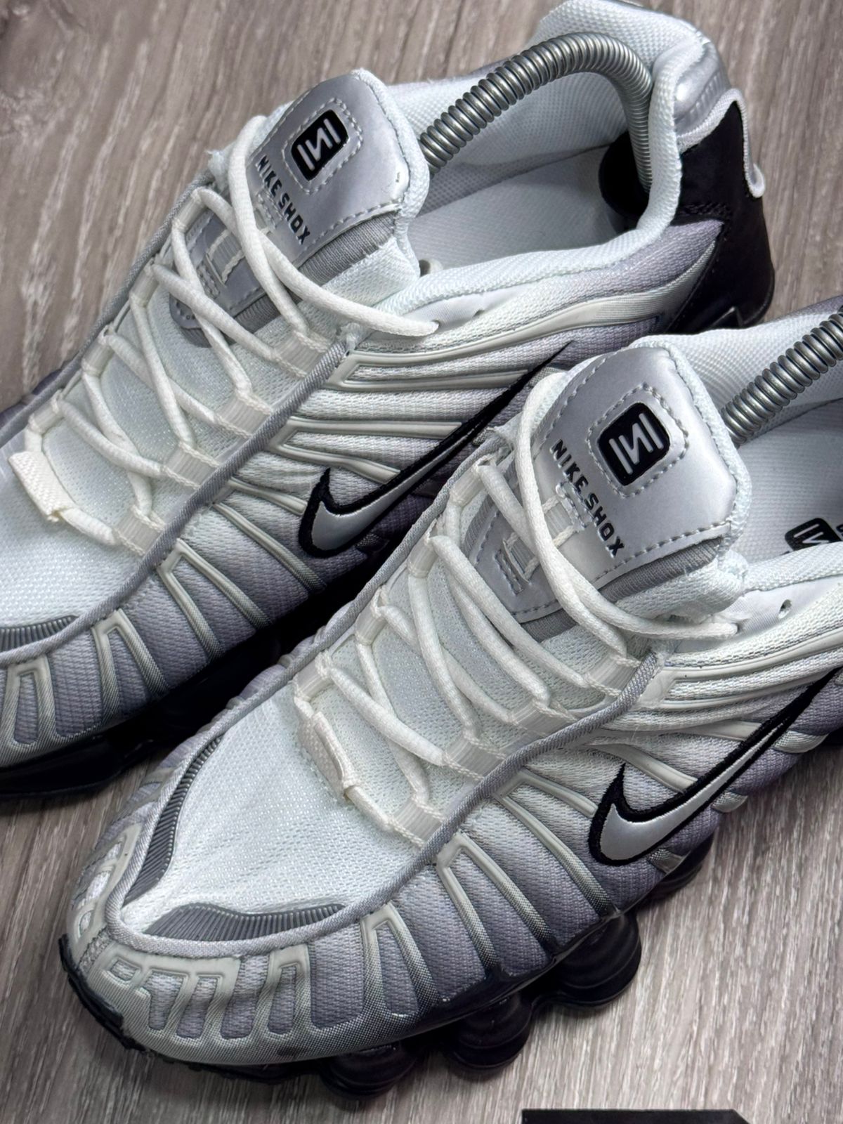 TÊNIS NK SHOX TL 12 MOLAS - FADE