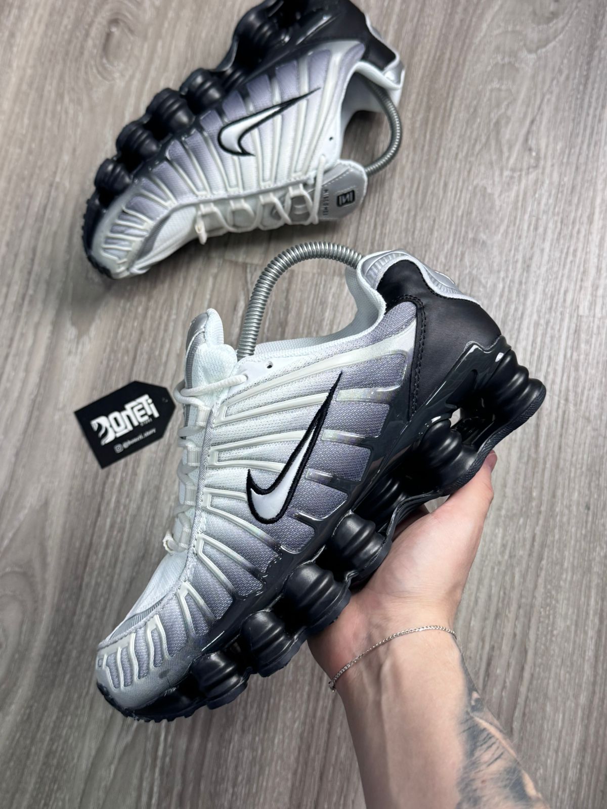 TÊNIS NK SHOX TL 12 MOLAS - FADE