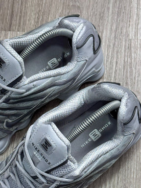 TÊNIS NK SHOX TL 12 MOLAS - PLATINUM