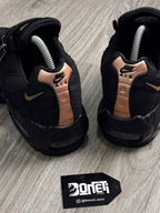 TÊNIS NK AIR MAX 95 X SYNA - BLACK GOLD