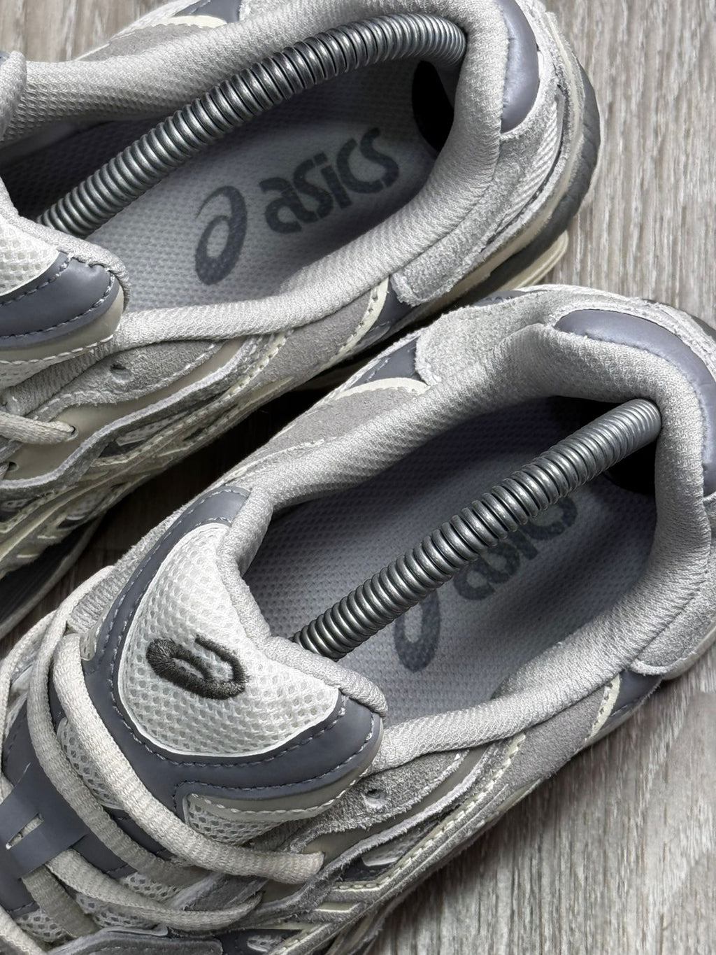 TÊNIS ASICS GEL NYC - OYSTER GREY