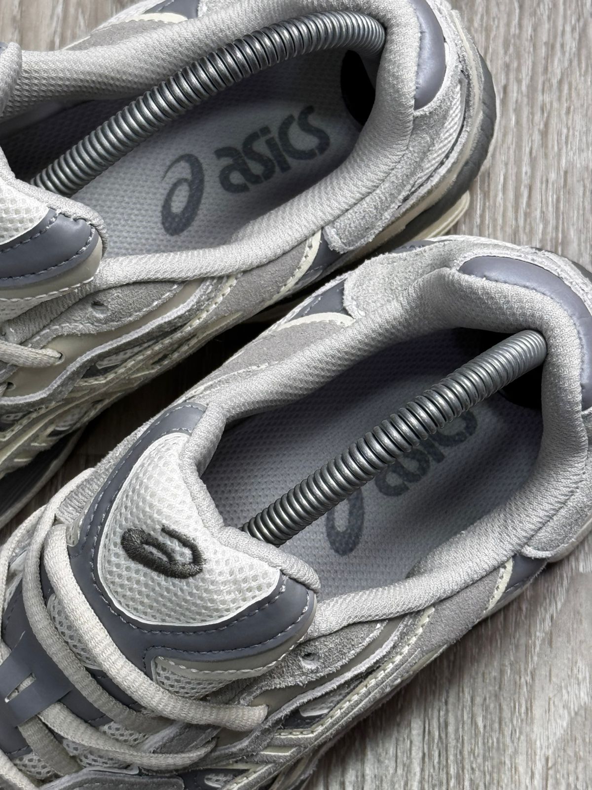 TÊNIS ASICS GEL NYC - OYSTER GREY