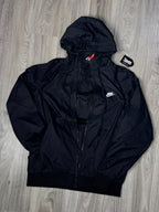 CORTA VENTO NK WINDRUNNER - PRETO