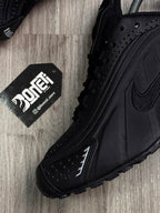 TÊNIS NK SHOX R4 - ALL BLACK