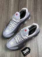 TÊNIS NK SHOX R4 - WHITE GREY