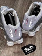 TÊNIS NK SHOX R4 - WHITE GREY