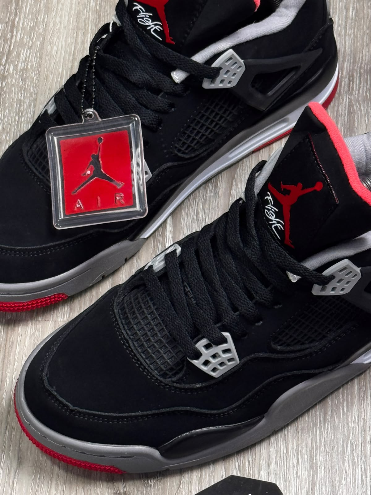 TÊNIS NK JORDAN 4 - BRED