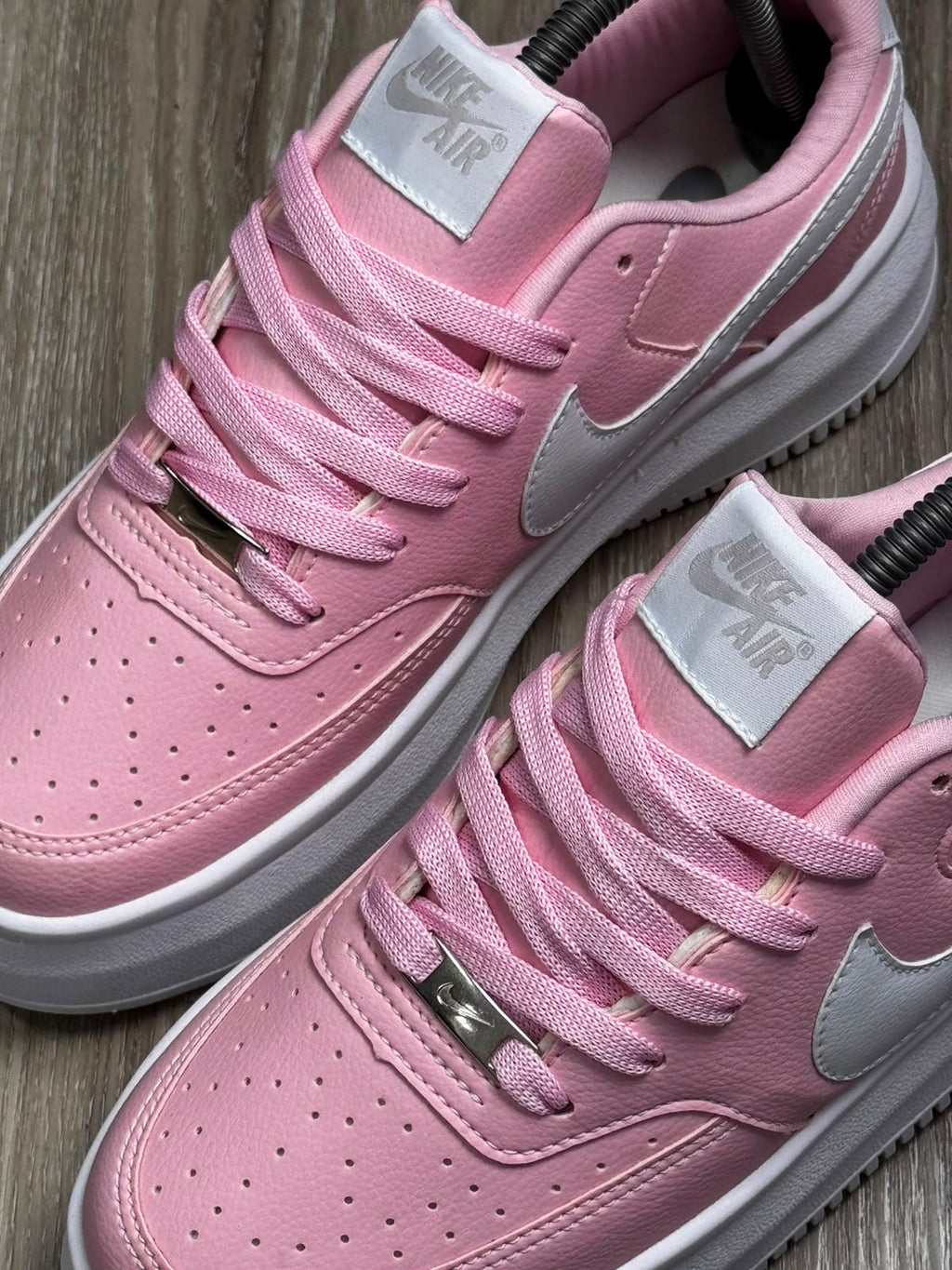 TÊNIS NK COURT VISION - PINK