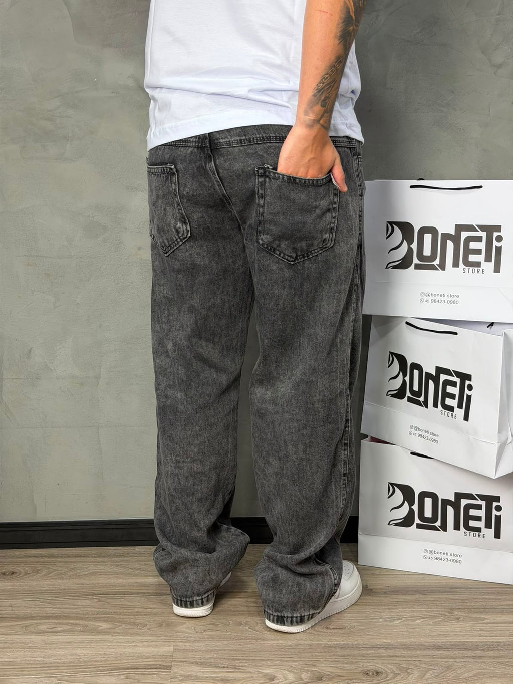 CALÇA JEANS RETA ESTONADA BS