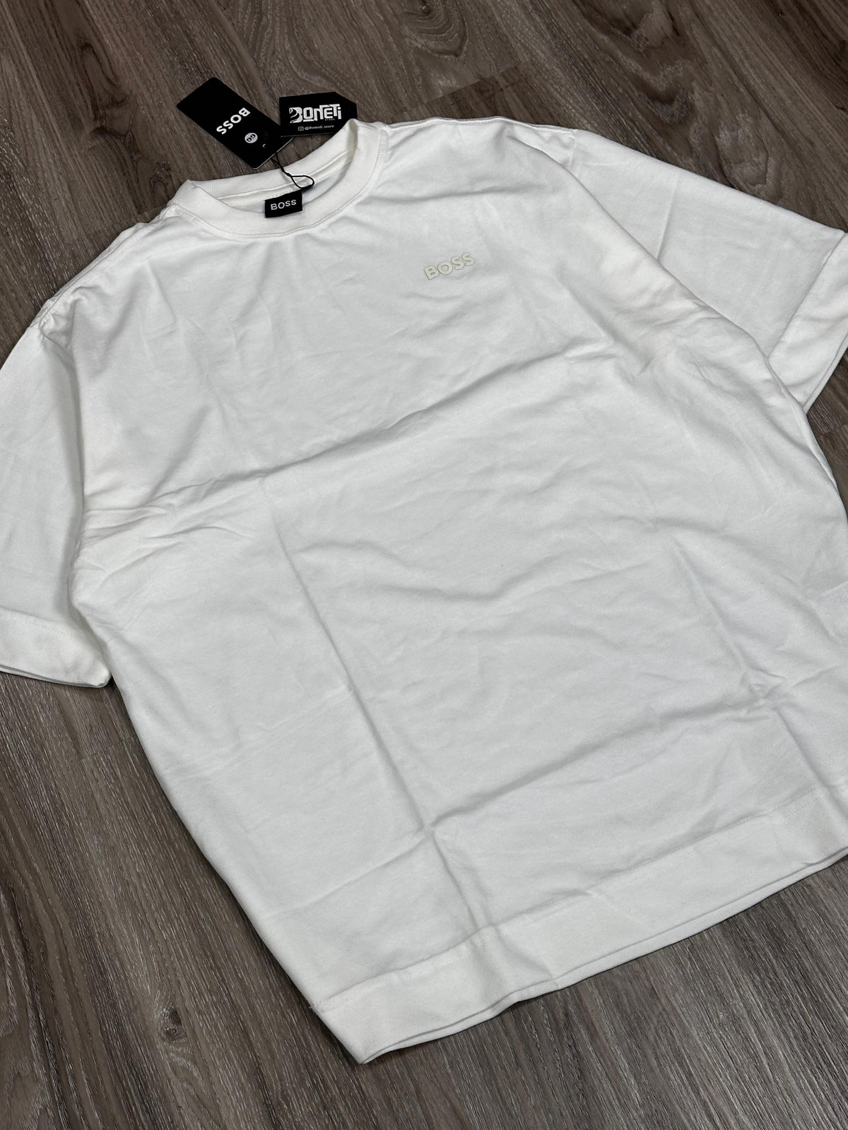 CAMISETA OVERSIZED HUGO - OFFWHITE