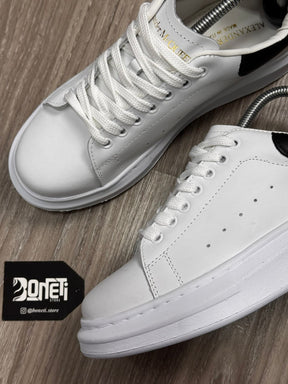 TÊNIS MCQUEEN COURO - BRANCO E PRETO