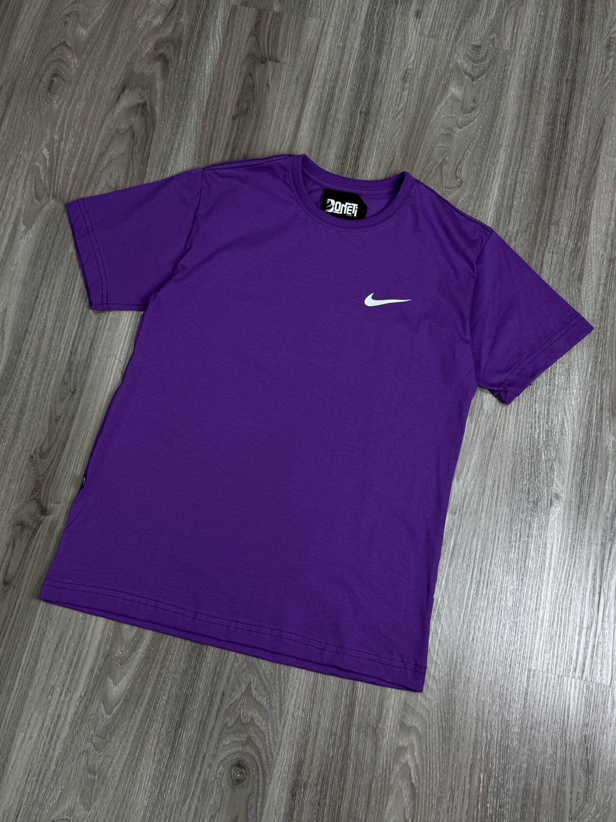 CAMISETA NK MINI SWOOSH - ROXO