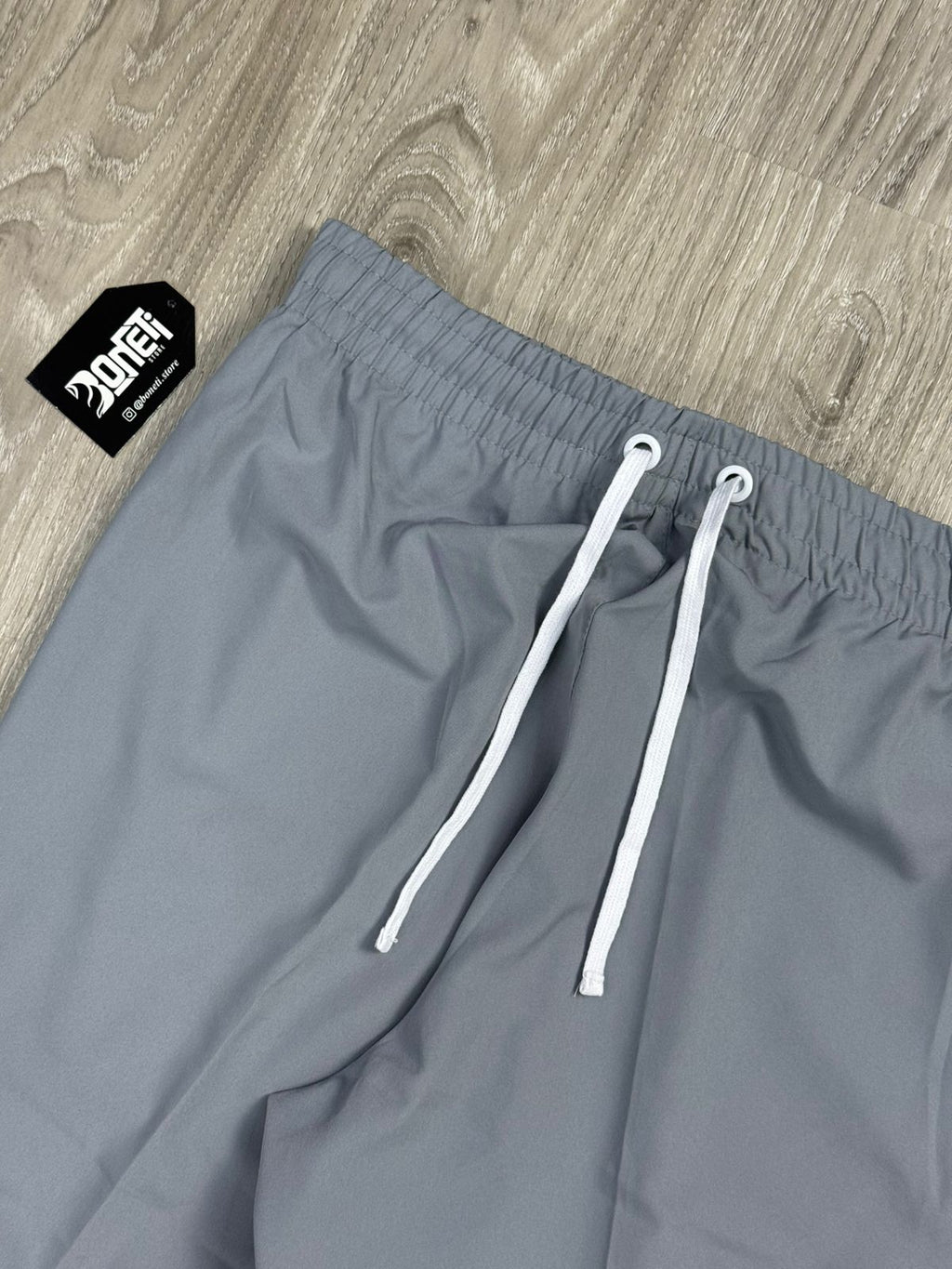SHORTS TACTEL NK CLUB BORDADO - SMOKE GREY