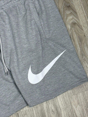SHORTS MOLETOM NK BIG SWOOSH - CINZA