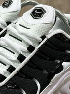TÊNIS NK AIR MAX PLUS TN - KILLER WHALE
