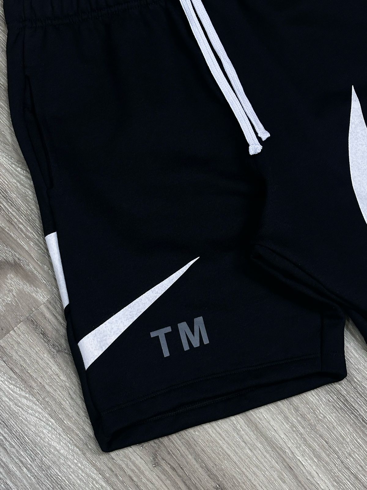 SHORTS MOLETOM NK BIG SWOOSH TM - PRETO