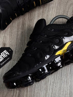 TÊNIS NK VAPORMAX PLUS - PRETO