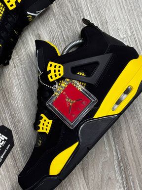 TÊNIS NK JORDAN 4 THUNDER - BLACK YELLOW